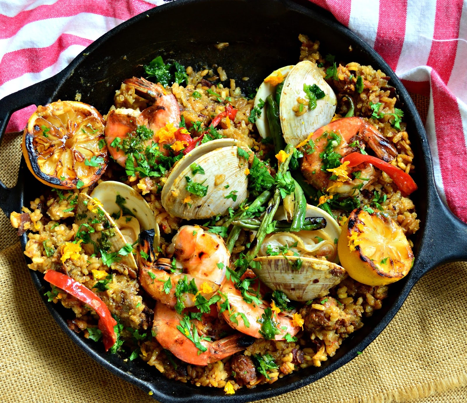 Seafood paella